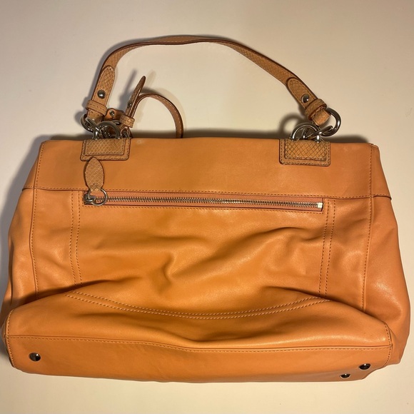 Coach purse 16532 - Picture 2 of 7